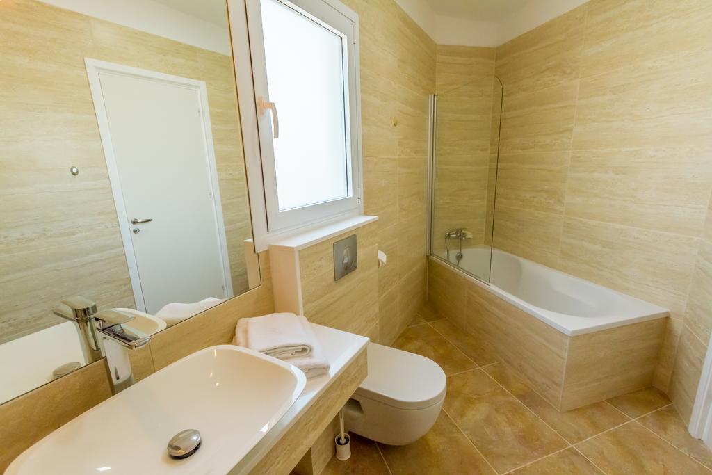 Villa Riverside 폴리스 외부 사진